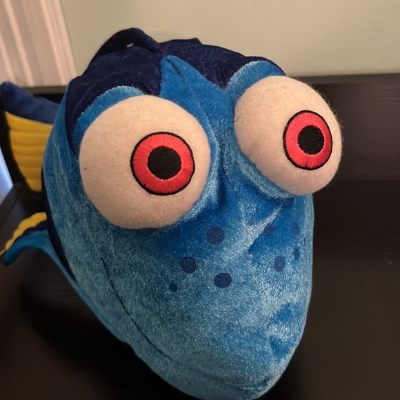 Dory Stuffed Plush - Picture 4 of 5